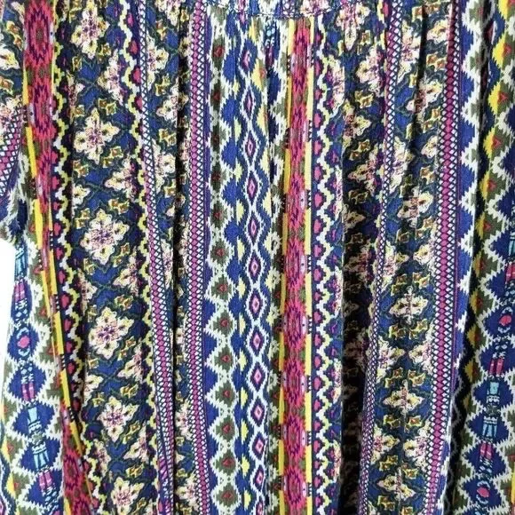 Aztec Print Peasant Top. Size L. - Picture 3 of 6